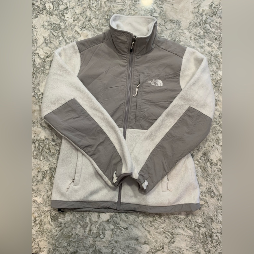 The North Face Denali Jacket Medium White & Grey